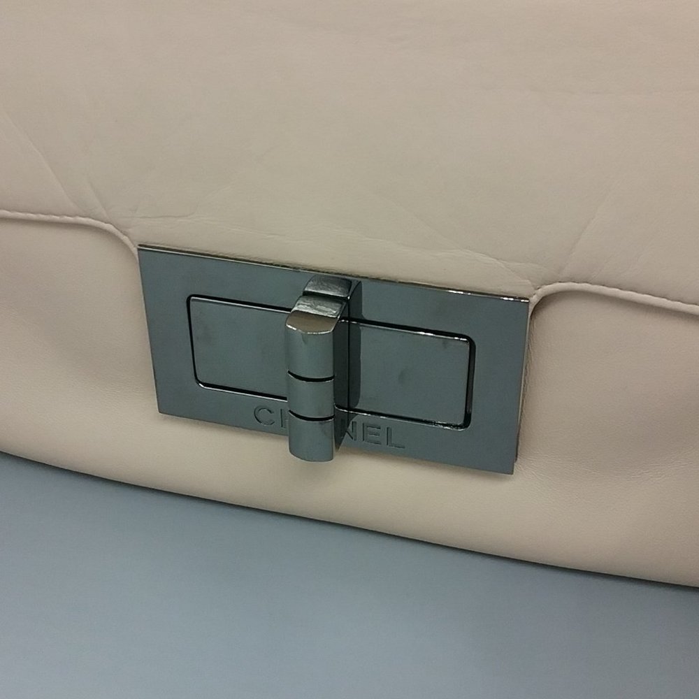 SOLD! ๐ค CHANEL Mademoiselle East West Flap - Picture 6 of 17